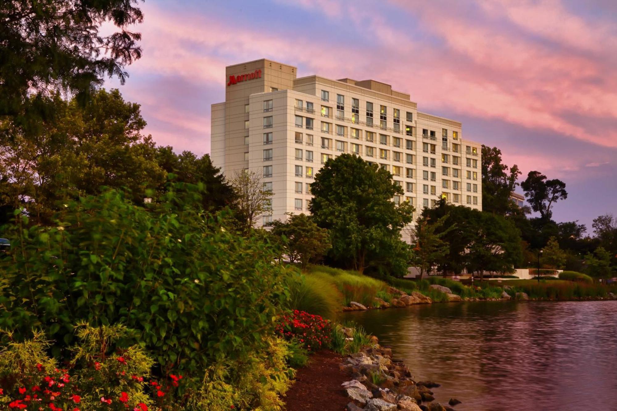 Gaithersburg Marriott Washingtonian Center Exterior photo